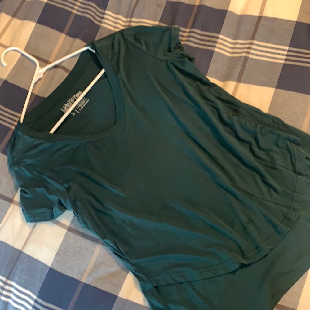 V-Neck Boyfriend Nursing Tee (Small, Forest Green)